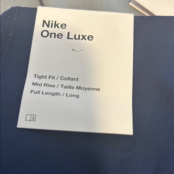 Nike Navy and White Activewear - Picture 7 of 10